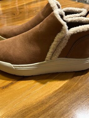 Dr. Scholl's Brown Suede Slip-On Ankle Booties with Cream Shearling Trim
